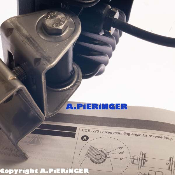 A.PiERiNGER. Rüchfahrscheinwerfer Workpoint LED 1500 12V 24V Kabel  38-8220-017 Aspöck